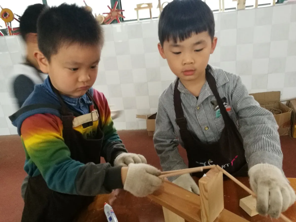 图5 架钢丝.jpg